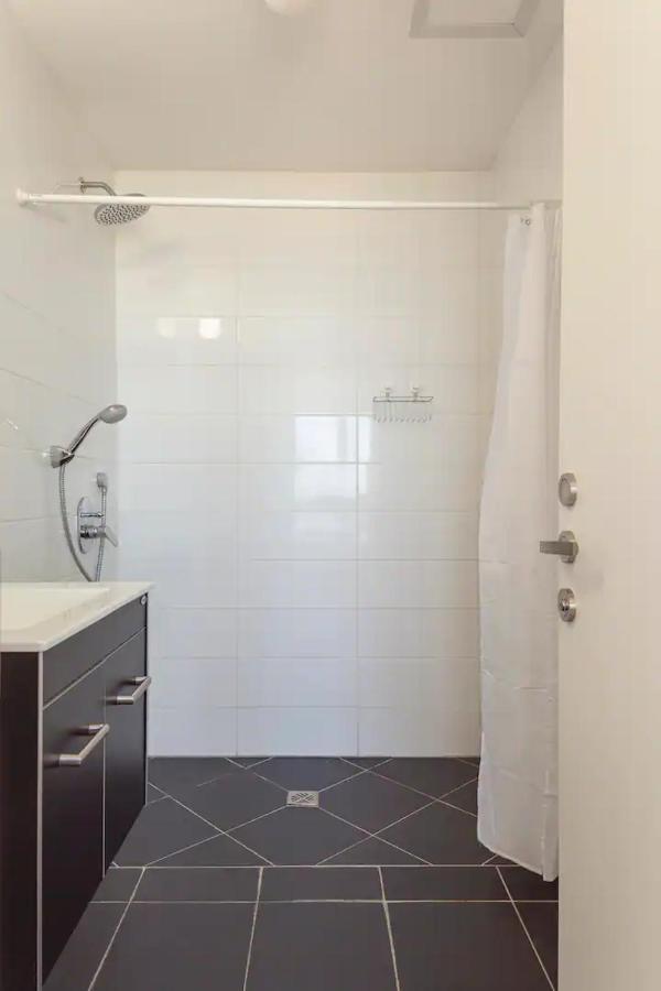 Oַ&O Group- Luxury Apt Tower Best Sea View Bat Yam Extérieur photo
