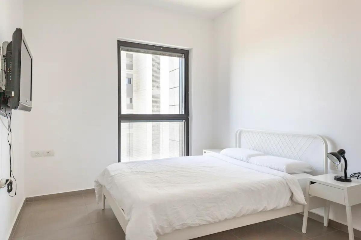 Oַ&O Group- Luxury Apt Tower Best Sea View Bat Yam Extérieur photo