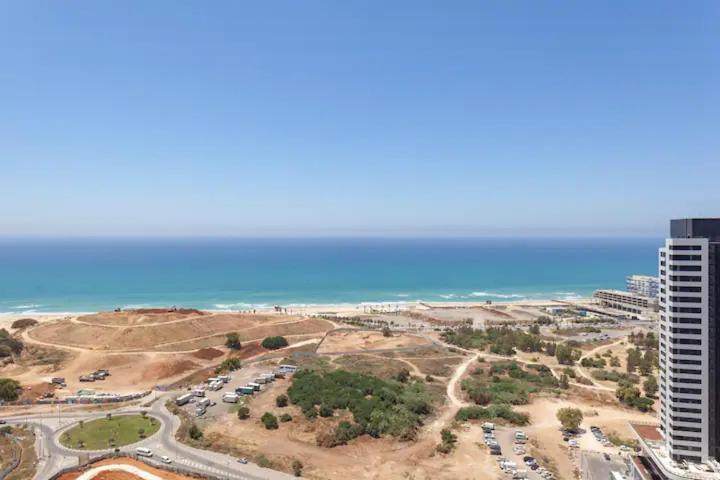Oַ&O Group- Luxury Apt Tower Best Sea View Bat Yam Extérieur photo