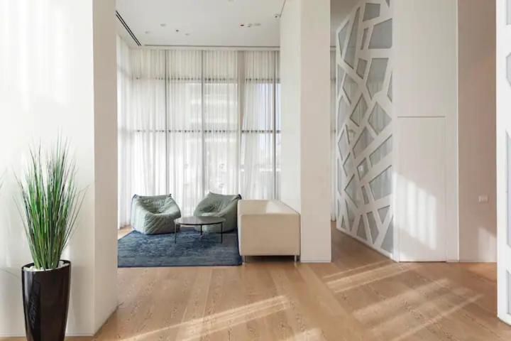 Oַ&O Group- Luxury Apt Tower Best Sea View Bat Yam Extérieur photo