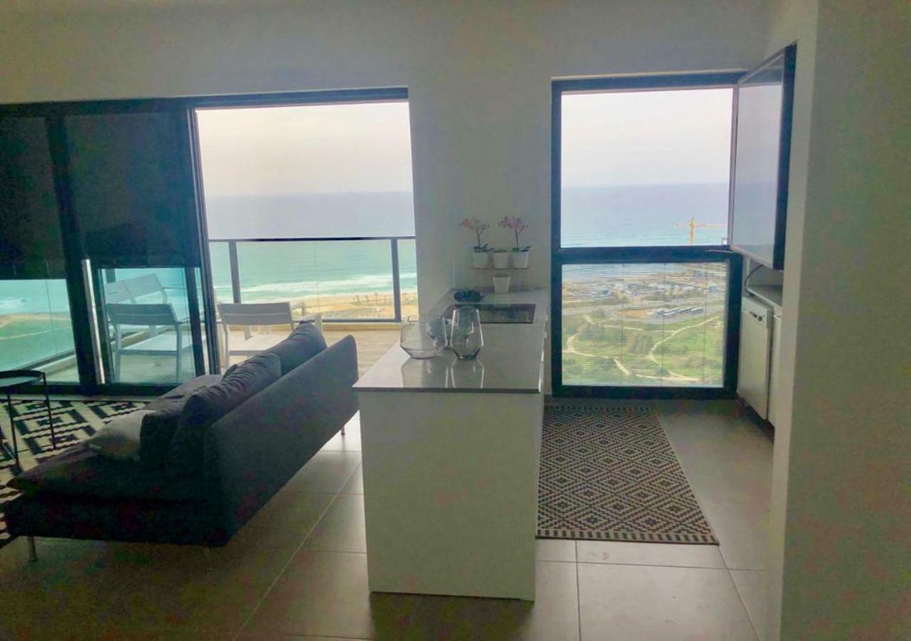 Oַ&O Group- Luxury Apt Tower Best Sea View Bat Yam Extérieur photo