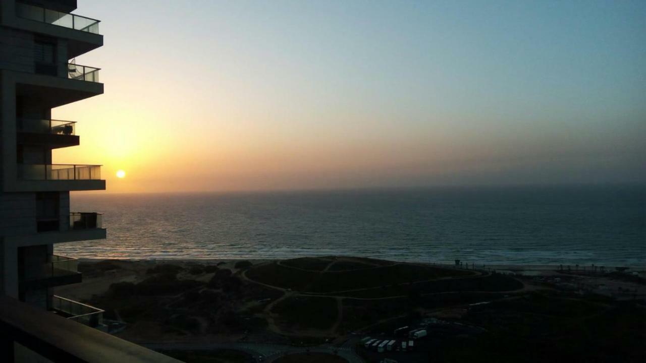 Oַ&O Group- Luxury Apt Tower Best Sea View Bat Yam Extérieur photo
